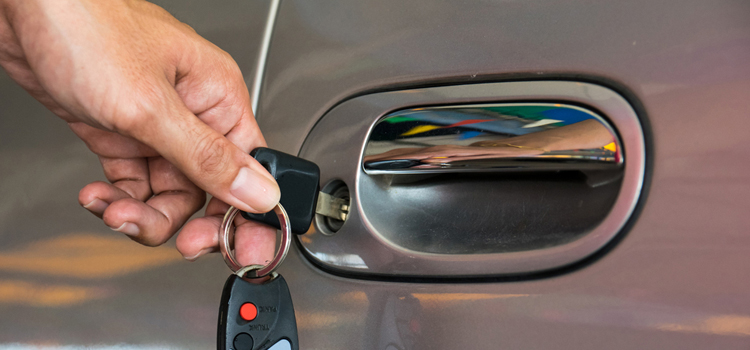 Car door lock repair in East Los Angeles